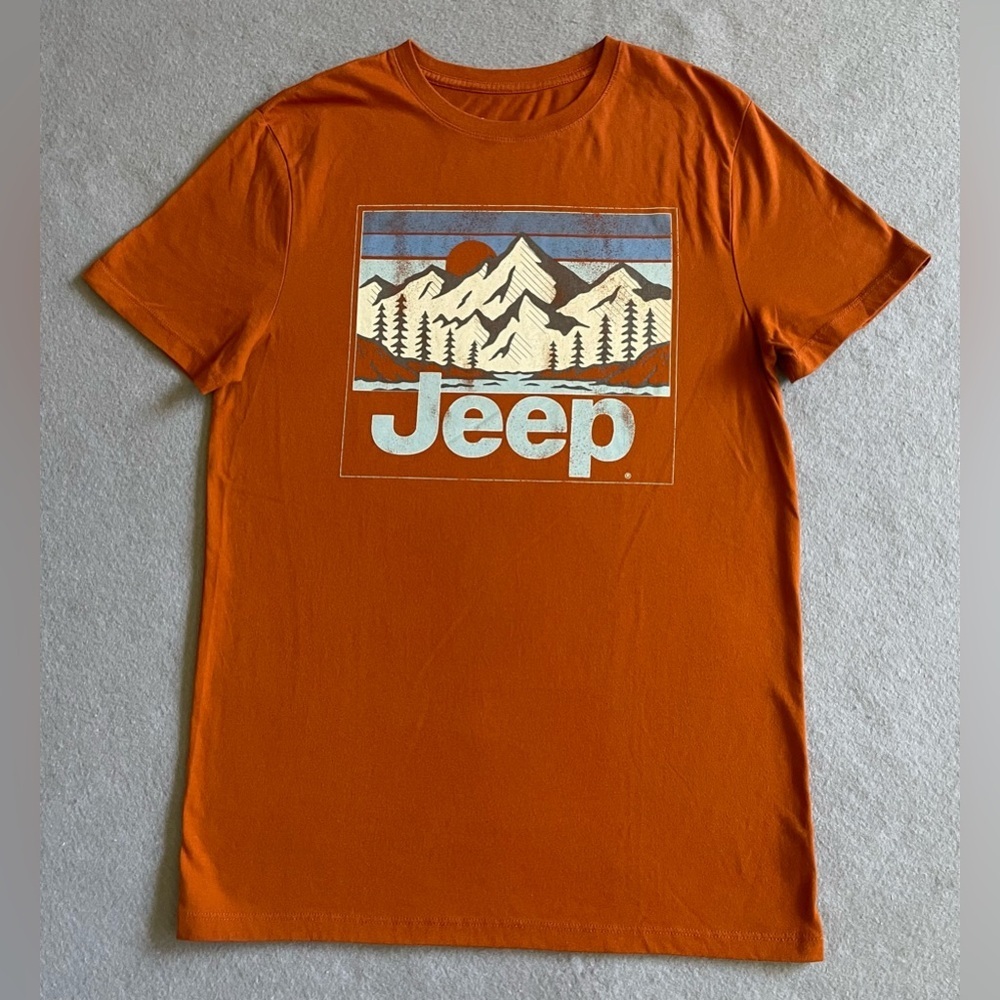 Jeep Wrangler Men’s T-shirt Orange Size Small Short Sleeve